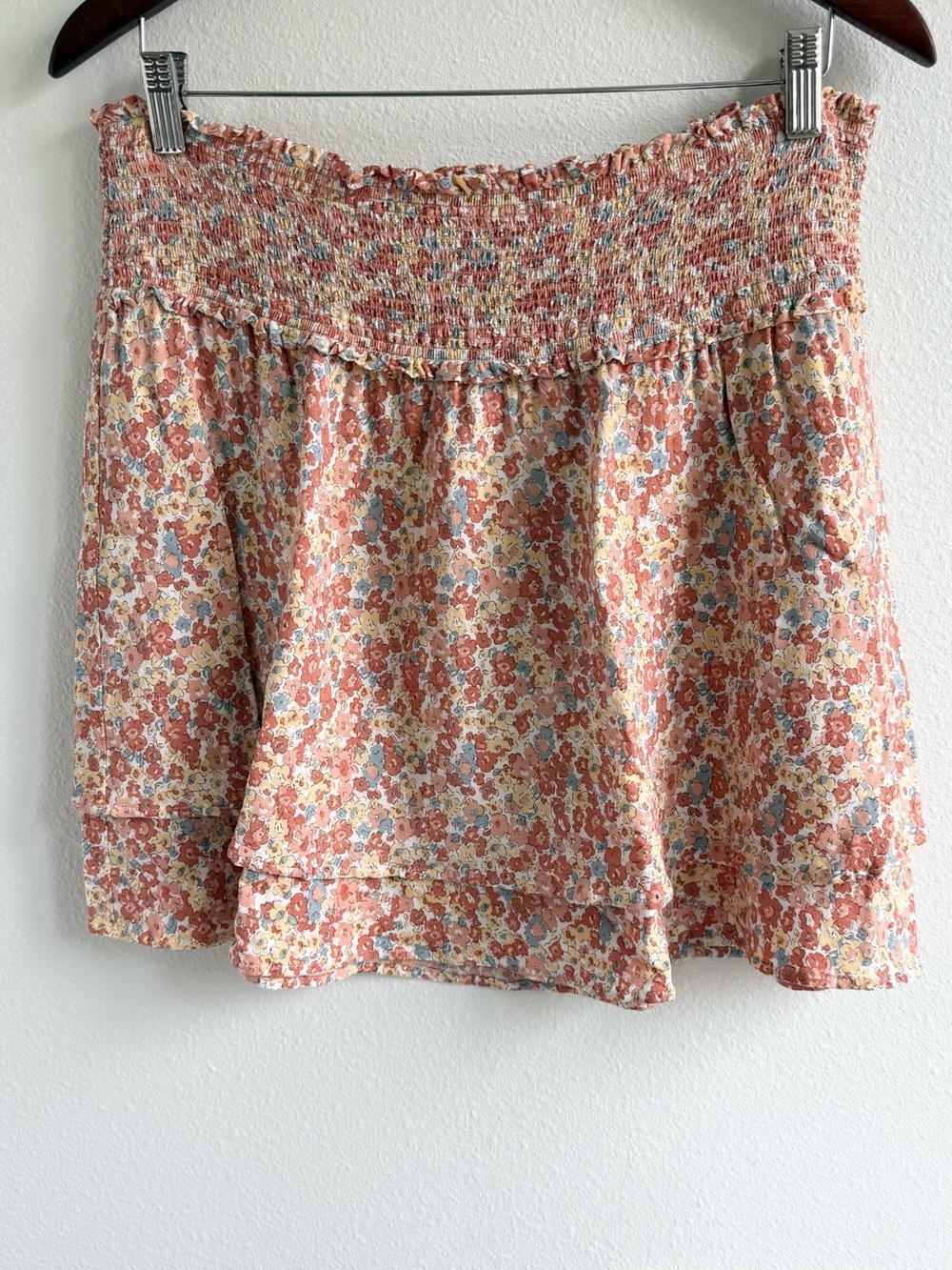 RAILS “Addison" Wildflower Smocked Tiered Mini Skirt Size XL - Picture 3 of 10